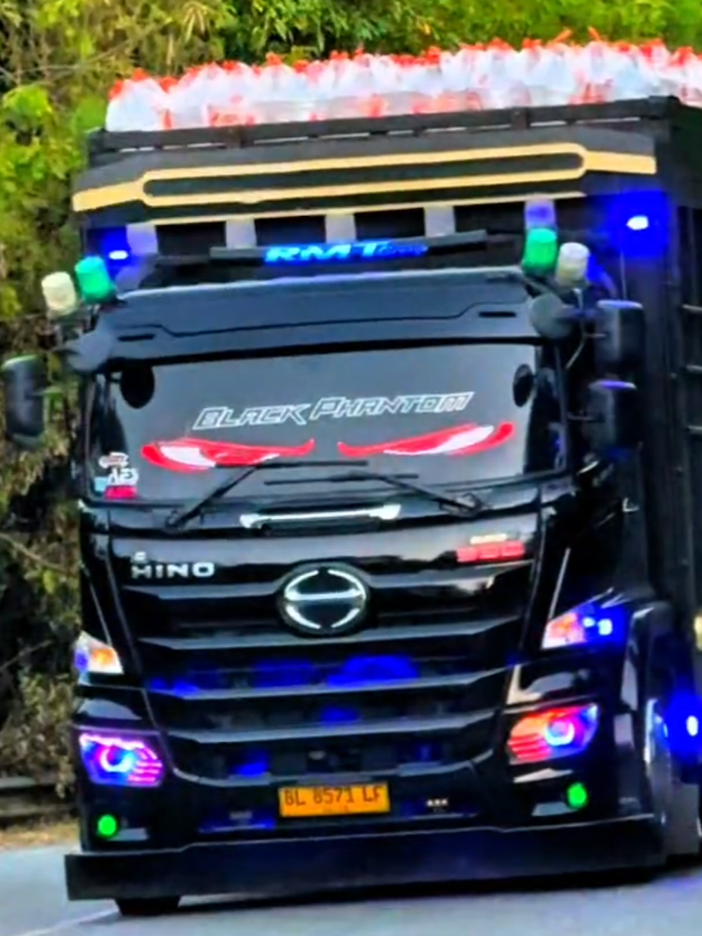 Versi Black phantom @Tokber88 @@marques93 @Nanda pratama46 #black_phantom  #promoseruweekend #rmt #iphone15pro #pro7autolightning #fullvariasi #promomakangajian 