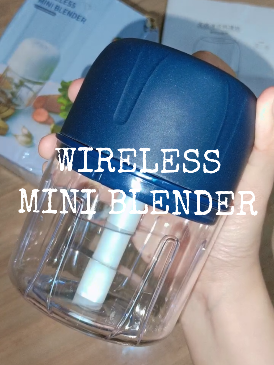 PORTABLE ELECTRIC GARLIC MASHER MINI FOOD GARLIC VEGETABLE GINDER CHOPPER MINCER CRUSHER FOOD PROCESSOR SHREDDER GARLIC PRESS #miniblender #garlicpress #grinder #crusher #foodprocessor #garlicmasher #chopper #shredder 