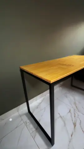 Mesa feita em Metalon 30x20 Com tampo em madeira pinus  #serralheiro #moveisindustrial #tiktok #foryou #tiktokshop 
