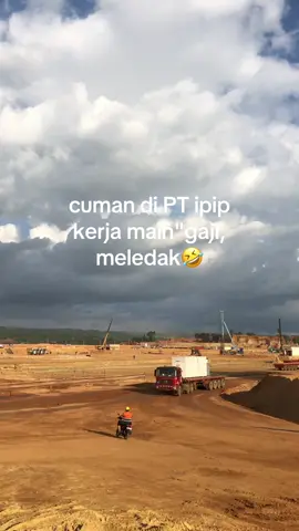 bercandaa🤣#tambang #nikel  #fypage #fypage #berandatiktok #berandamu  #masukberandamuu 