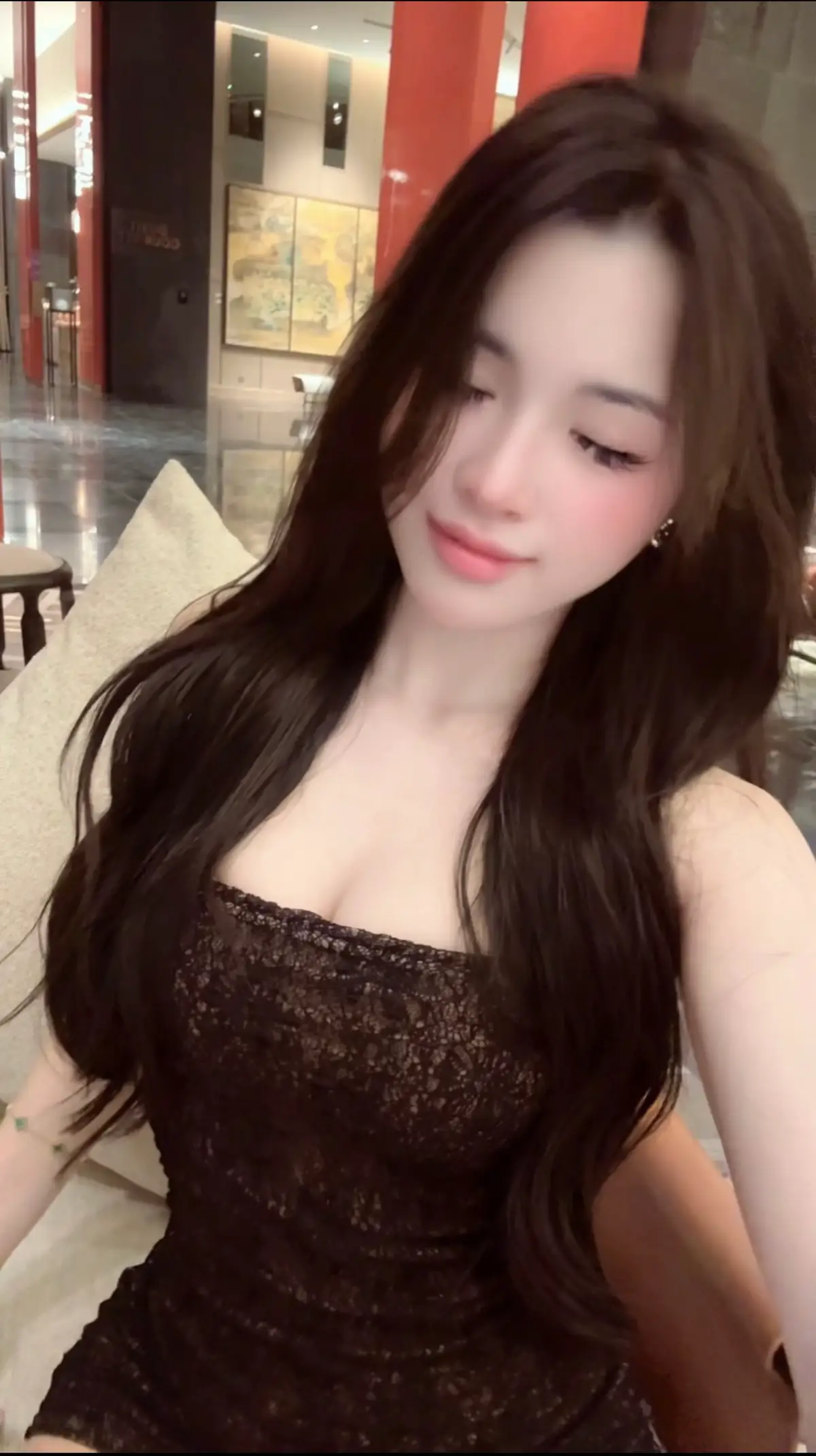 Nhớ thì nhấc máy gọi cho em