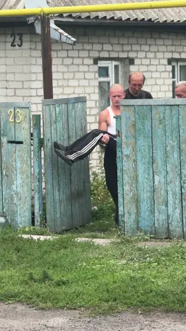 ТГ в шапке профиля 