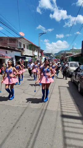 #ElSalvador #bailarina #bandas #cachiporra 