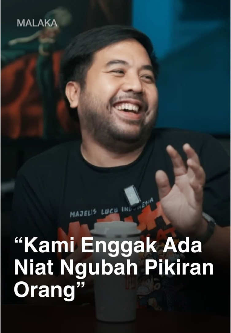 Adriano Qalbi sempat cape jadi musuh masyarakat. Tapi makin ke sini, audiensnya makin paham kalau semua itu cuma bercandaan. Di obrolan ini, ia juga cerita kalau sejak awal enggak pernah berniat mengubah pikiran siapa pun. Yang penting bisa lucu. Selengkapnya tonton di YouTube dan Spotify Malaka. #Malaka #MalakaCinematicPodcast #FerryIrwandi #CaniaCitta #AdrianoQalbi 