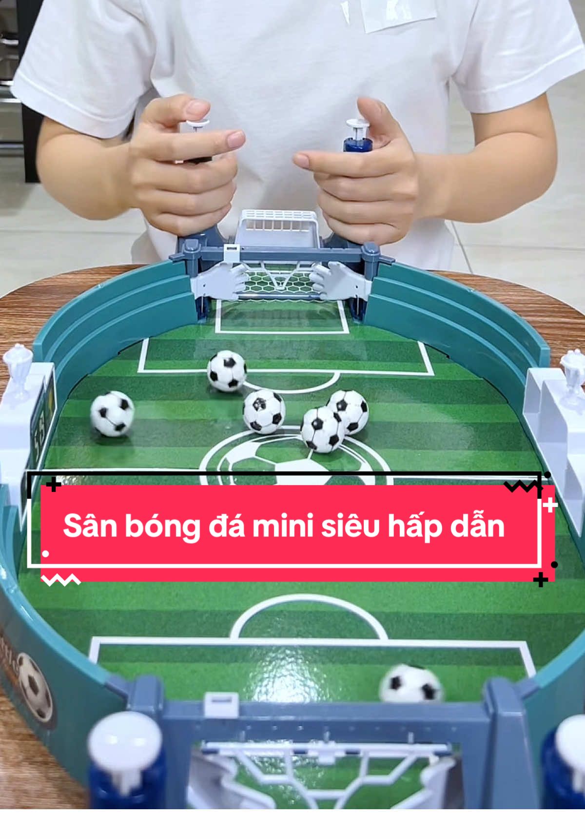 Đồ chơi sân bóng đá mini dành cho 2 người siêu hấp dẫn! #dochoi #dochoichobe #dochoithongminh #dochoitritue #dochoigiaitri #mevabe #trending  @Nguyên Ngô Mẹ Bé  @Nguyên Ngô Mẹ Bé 