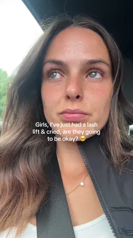 I’m just a girl 🥹 #lashtech #lashlift #diylashes #beautytips #BeautyTok #fyp #lashlifting 