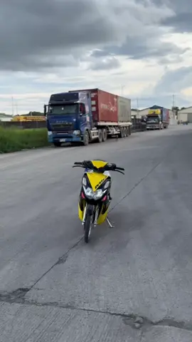 Ang sarap mo titigan🫶#loobanhoods #17sculturephilippines🇹🇭 #xeonrc125 #mxi125 #yamaha 