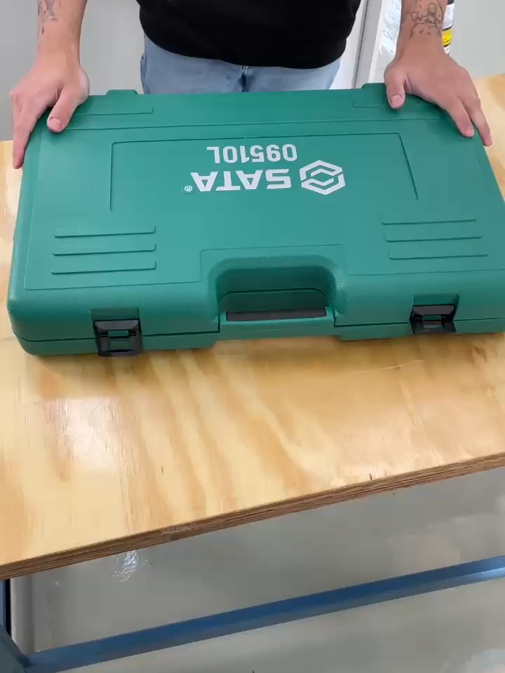 🔧 Jogo de Ferramentas Profissional SATA - 150 peças Tudo o que você precisa em um só kit! 🧰 Perfeito pra quem leva o trabalho a sério ou quer estar sempre preparado 💪 Qualidade, resistência e organização em um só conjunto! ✅ 📦 Garanta o seu com a gente!