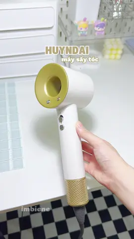 chiếc máy sấy đầu tiên mà tui phải sắm đủ 3 màu vì quá ưng 💛🧀🍋 #maysaytoc #maysaytoc2chieu #maysaytocionam #maysaytocnonglanh #maysaytochuyndai #maysaytoctaokieu #chamsoctoc #muataitiktok #imbiene #review #fyp #xuhuong 