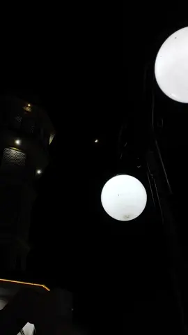 Angin malam yang menyejukkan hati... Nuansa putih yg syahdu di pandang mata.. Dan alunan azan yg lembut di telinga...  #mesjidrayaalabrorpadangsidempuan #padangsidempuan 