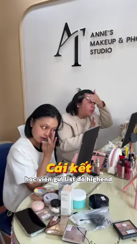 Lớp gì được xài toàn đồ xịn, quoá đoã 🤣 #viral #fyp #annemakeupstudio #hocmakeupcanhanquan7 #hocmakeupcanhanphunhuan #hocmakeupcanhansaigon #hocmakeupcanhan #makeup 