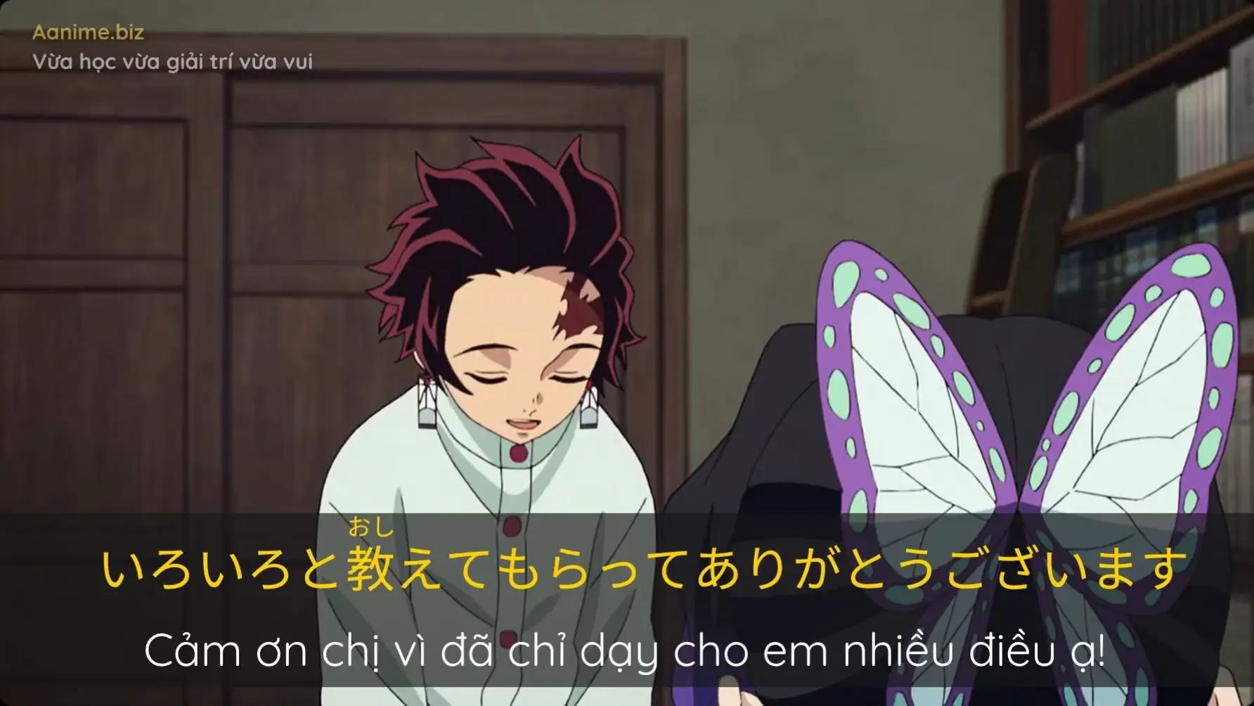 Mỗi ngày 1 câu tiếng Nhật cần thiết cho thực tập sinh 👇 Ngày 8: いろいろと教えてもらってありがとうございます Cảm ơn anh/ chị vì đã chỉ dạy cho em nhiều điều ạ! ☘️ Câu nói này cực kỳ hữu ích và có thể áp dụng trong rất nhiều tình huống khác nhau. Nên dành ra vài phút để ghi nhớ nó nhé! - Sau khi được hướng dẫn công việc mới: Lúc vừa được chỉ cách sử dụng máy móc, hoặc công đoạn chế biến nào đó. Bạn nói câu này ngay sau khi người hướng dẫn kết thúc việc chỉ bảo. - Kết thúc buổi làm việc có người kèm cặp: Nếu hôm đó bạn được ai đó theo sát hỗ trợ, bạn có thể cảm ơn họ cuối ca. - Trong cuộc trò chuyện bày tỏ sự biết ơn: Khi có dịp ngồi tâm sự với senpai hoặc cấp trên, bạn muốn thể hiện lòng biết ơn vì họ đã chỉ dạy cho mình suốt thời gian qua. - Khi chia tay, kết thúc khoảng thời gian làm ở bộ phận nào đó hoặc chuyển nơi làm việc: Rất phù hợp khi nói lời cảm ơn trước khi rời đi, thể hiện sự kính trọng và lòng biết ơn chân thành. ☘️ Thân thiết hơn thì bạn có thể dùng: いろいろ教えてくれてありがとう。 (いろいろおしえてくれてありがとう) Còn lịch sự hơn nữa thì có câu: いろいろとご指導いただき、誠にありがとうございます。 (いろいろと ごしどう いただき、まことに ありがとうございます) Xin chân thành cảm ơn vì đã tận tình chỉ dạy cho em nhiều điều. #animefyp #tiengnhat #thuctapsinhnhatban #jlptn5 #nihongo #n54 #n3 