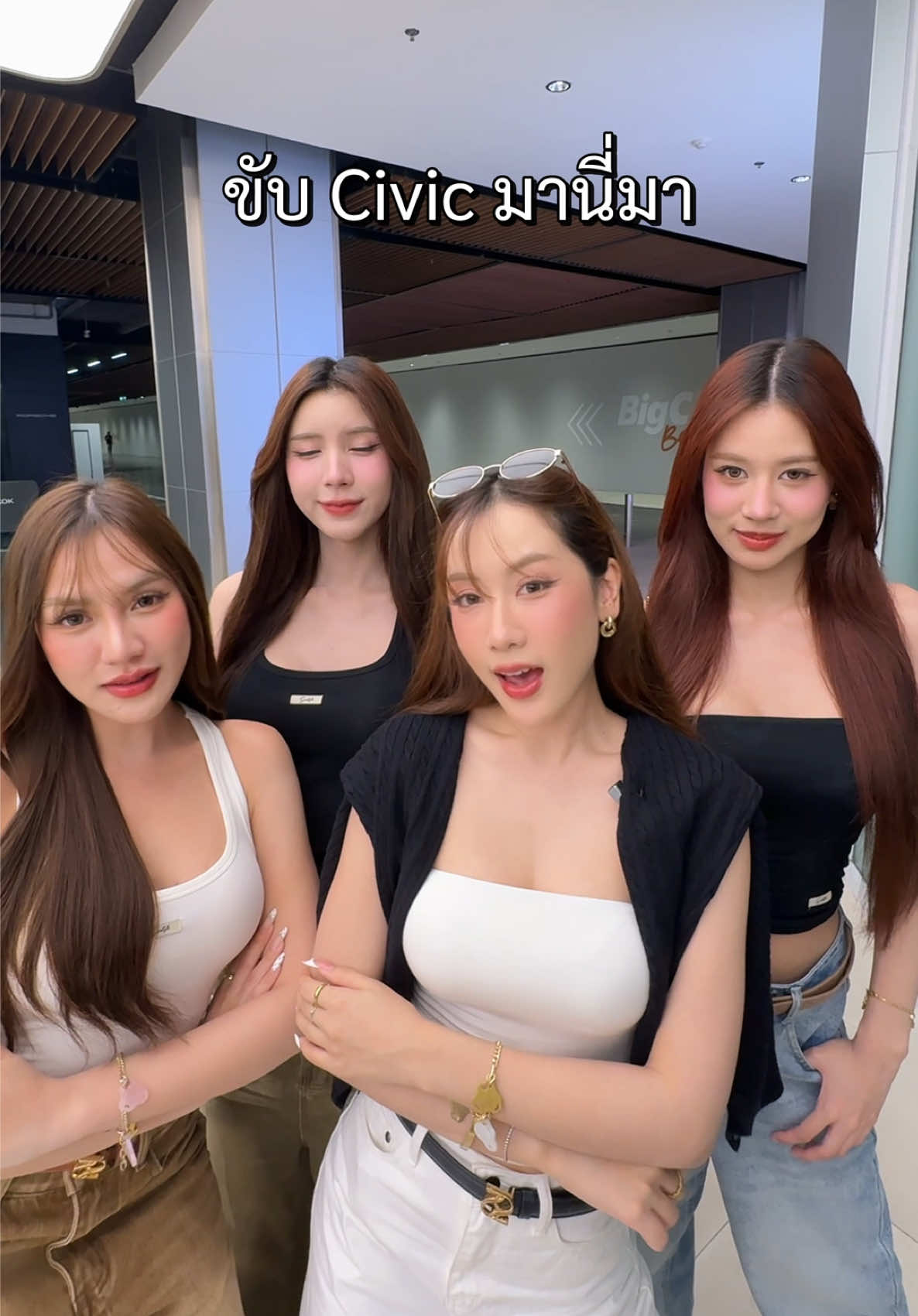 หนุ่มรถซิ่งมานี่มา 