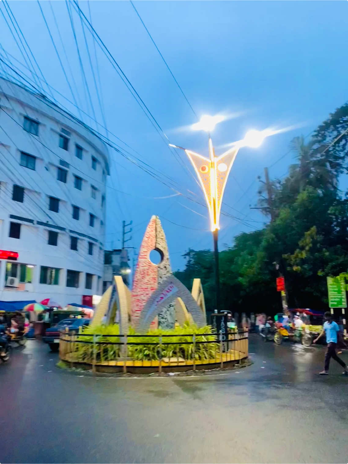 সুন্দরী বলতে কিছু হয় না আপনি যাকে যত বেশি ভালোবাসবেন সে ততটাই সুন্দর!!..😊🖤#foryou #foryoupage #grow #fypシ #fypシviral #tiktokbangladesh #bdtiktokofficial #jessore #tranding #viralvideos #bangladesh🇧🇩 @TikTok 