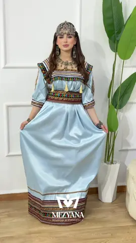La robe kabyle moderne 👌✨♓️ Les tailles disponibles  Tissu: satain diamonds  Livraison disponibles 🚛 #robekabyle #ملابس_نسائيه #dzpower #dzpower #boutique #numidialezoul #celia #fyp #dzair🇩🇿 #dzair #femmes #traditional 