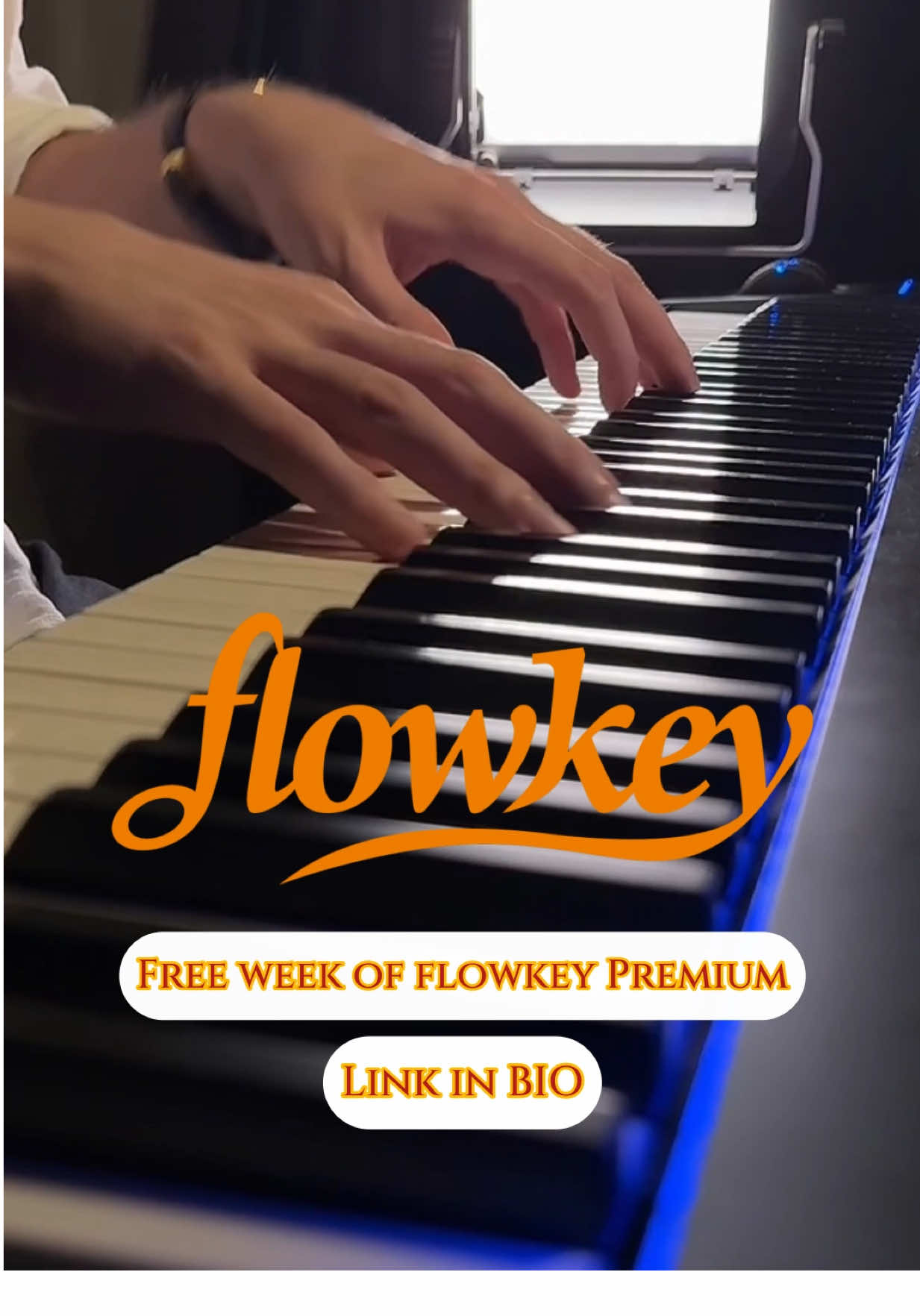 You can find this perfect app for learning to play the piano in my bio link, let me know if you like it! 🎹 #riverflowsinyou #pianocover #yiruma #flowkey #pianobeginner #pianotutorial 