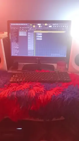 Aw'bathi Mc MusiQ uyabangena #Ungowami dali mp3 new sound coming this beat prod by @u.shanduu official then the producer of my song is @Mosoulmusic🔥