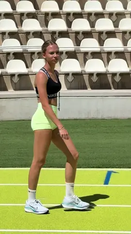 #SportyAndStunning  #lekkaatletyka #trackandfield #modelwalk 