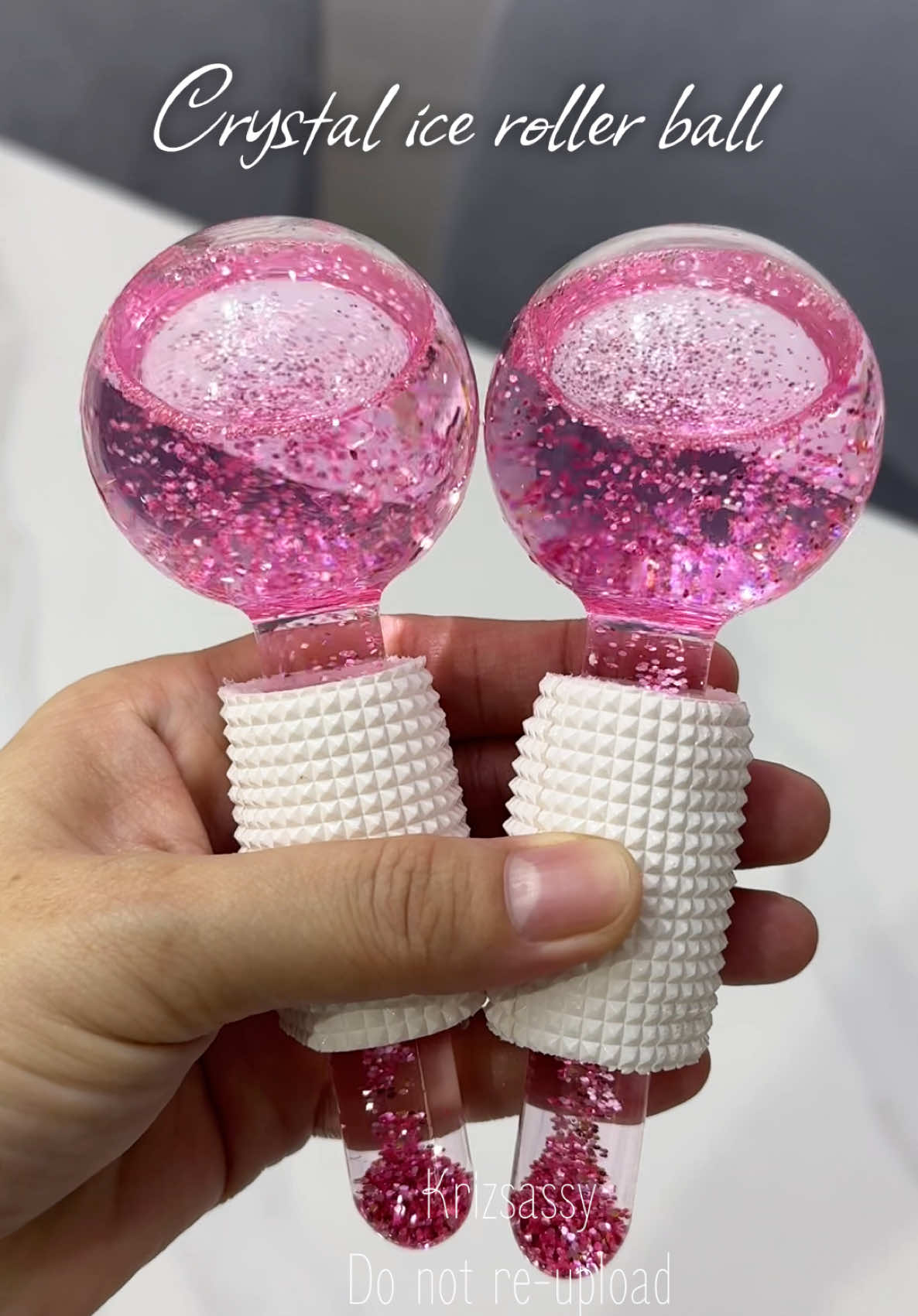 Crystal ice hockey roller ball massager /eyes & face ice roller ball massager #iceroller #rollermassager #titktokfinds #tiktokrecomendations #fypシ #fyp #krizsassy 