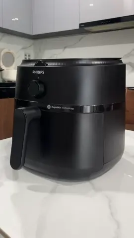Nồi chiên không dầu Philips NA130 6.2L – Nút vặn cơ dễ thao tác, không dầu vẫn giòn! Dung tích lớn cho cả gia đình. #noichienkhongdau #PhilipsNA130 #reviewgiadung #noichiencohoc #giadungthongminh 