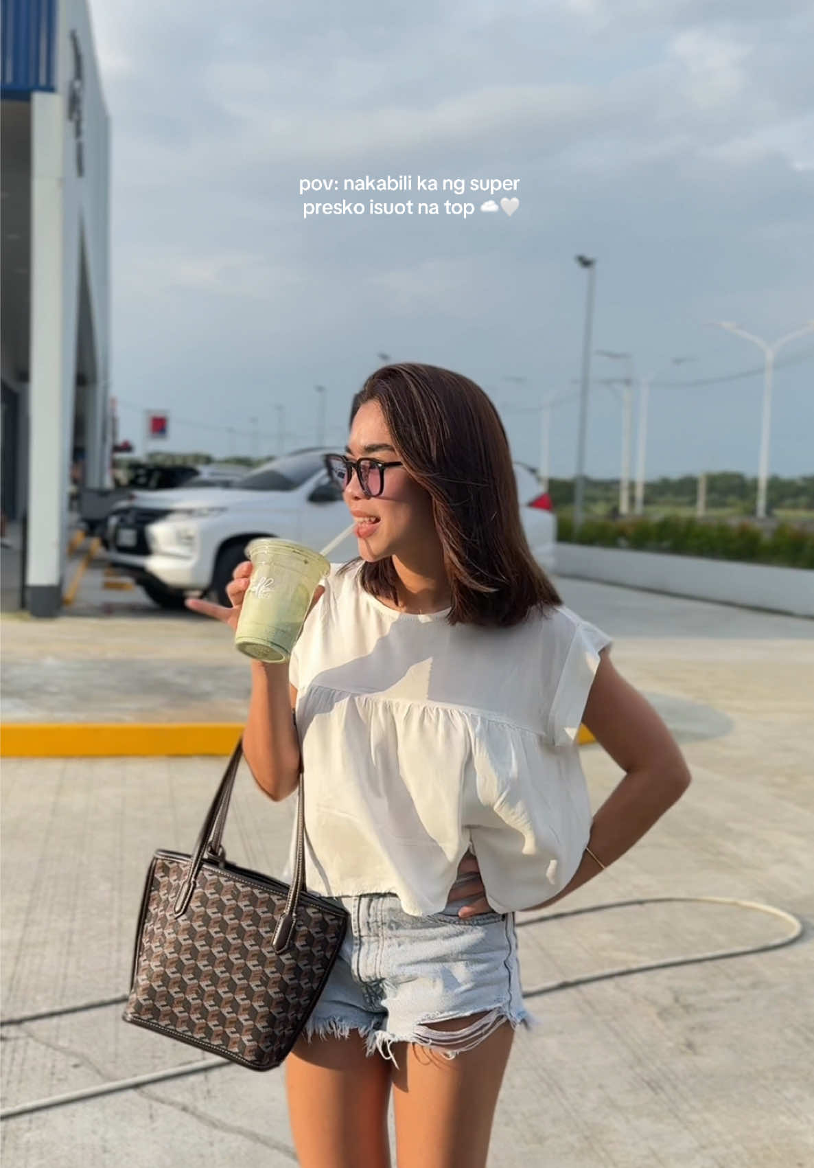 black at white lang naorder ko mukang mag checheckout ako ulit 🫠 ☁️ #fyp 