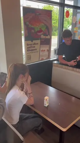 There’s no way 😭 #fyp #funny #arkward #hdpr #viral 