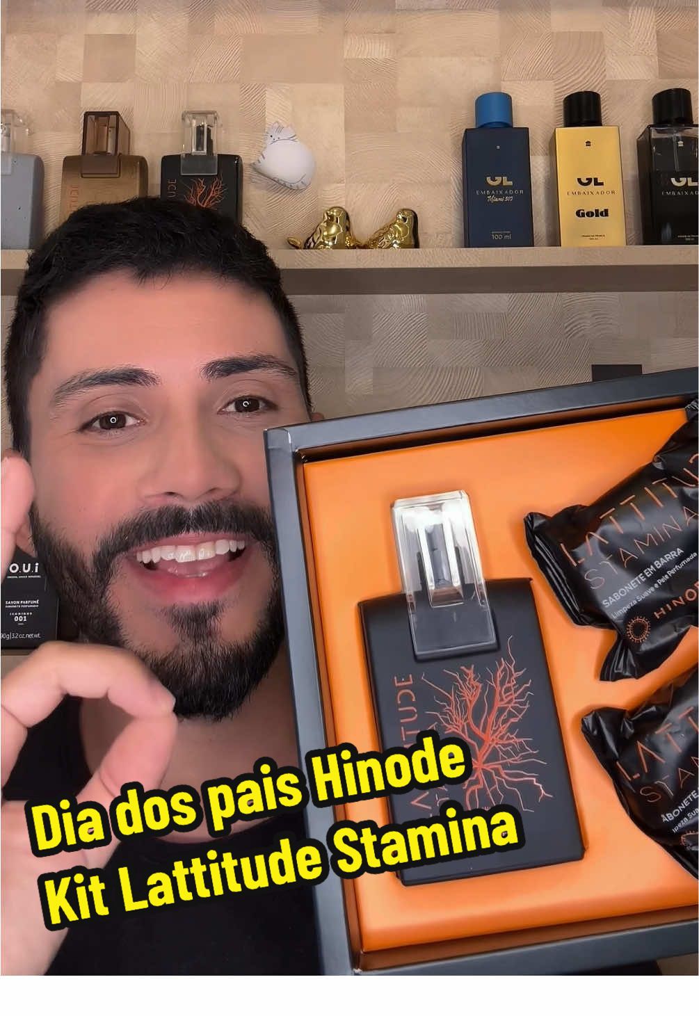 O presente ideal pro seu pai tá aqui! O Kit Lattitude Stamina vem com o perfume amadeirado envolvente e dois sabonetes com a mesma fragrância marcante — tudo numa caixa linda e presenteável. Pra pais que gostam de se cuidar, têm atitude e merecem mais que um presente: merecem reconhecimento. 💛 Já escolheu o seu? 👉 Me chama aqui e garanta o seu com valor especial! #DiaDosPais #PresenteDiaDosPais #KitPresenteMasculino #LattitudeStamina #Hinode #PerfumeMasculino #HomemCheiroso #CuidadosMasculinos #SabonetePerfumado #PerfumeMarcante #PresenteComEstilo #FragrânciaMasculina #PaiComEstilo 