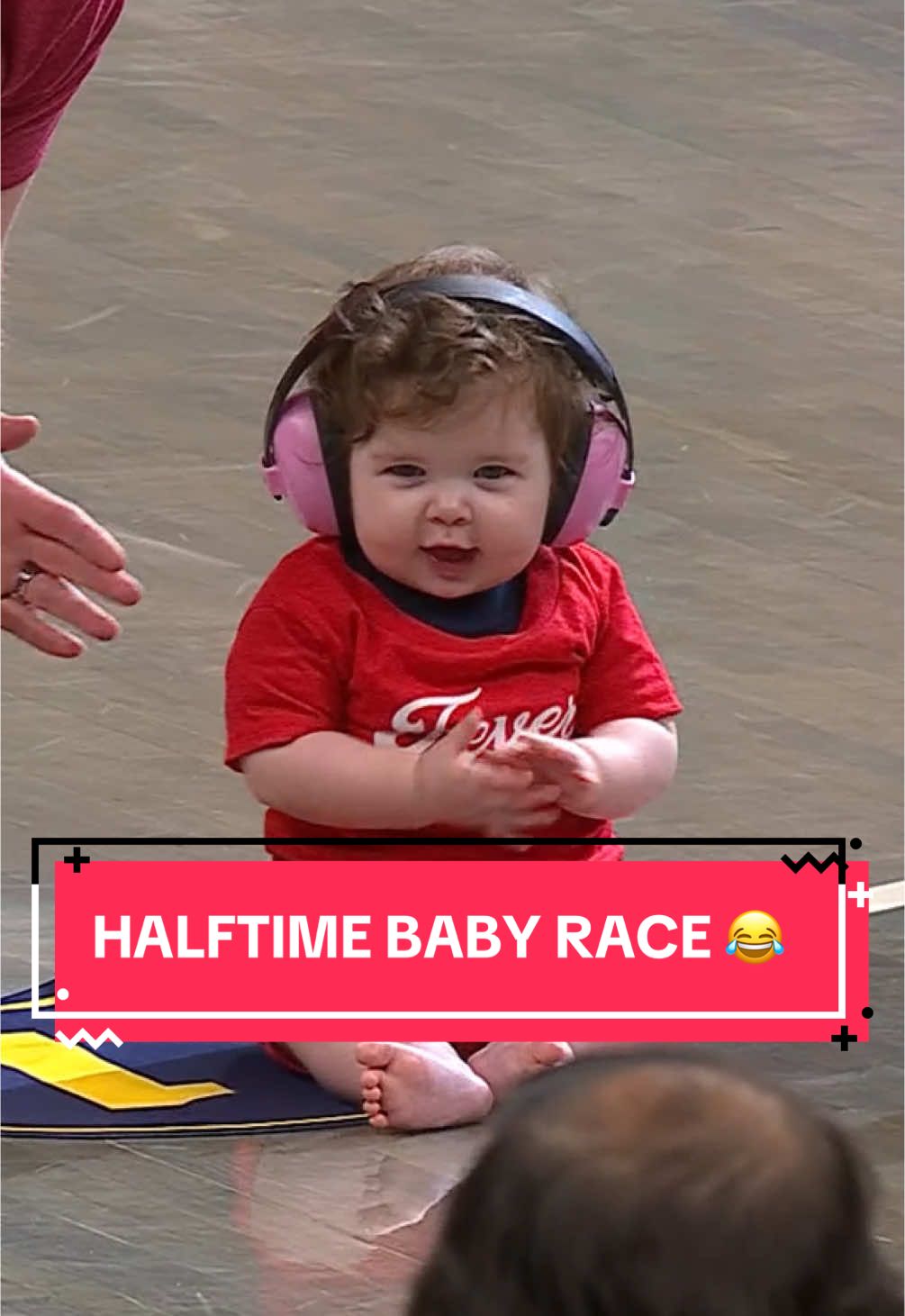 the halftime baby race did not disappoint 😂😂 
