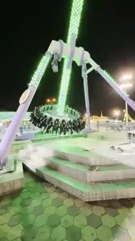 Terrifying Video shows ride snapping in half with riders onboard in Taif 🇸🇦...🙀🤦‍♀️😥 #subhanallah #allahuakbar #astaghfirullah #fyp #tiktok #malfunction #amusementpark #taif #saudiarabia 