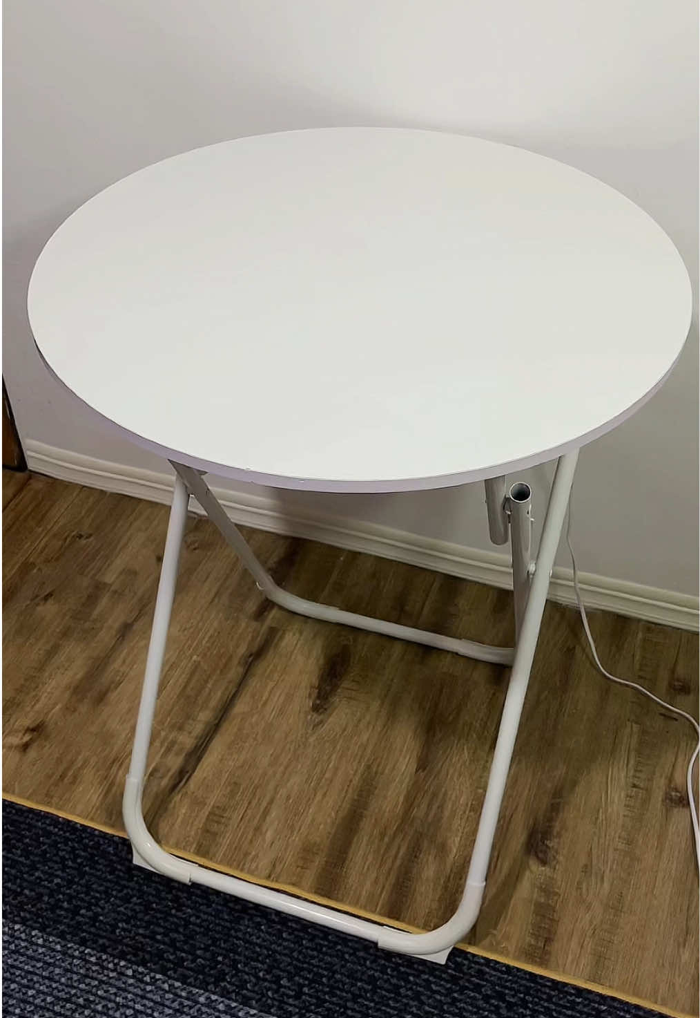 Kung palaging ka kumakain sa room mo bilin mo na to! Napaka useful. Worth ang budol dito. ☺️💗✨ #roundtable #sidetable #foldingtable #bedroomtable #studytable #fyp #fyppppppppppppppppppppppp 