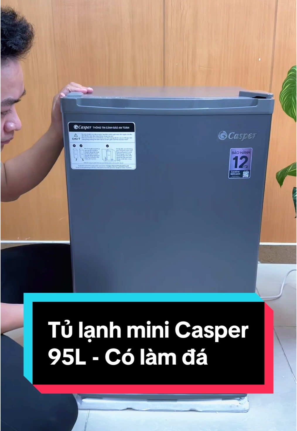 Tủ lạnh mini nhưng vẫn có thể làm trợ thủ đắc lực, đặc biệt là cho các bạn sinh viên khi thời tiết nóng nực nhé 🥵  #tulanh #tulanhmini #casper #tulanhcasper #tulanhchinhhang #baohanh 
