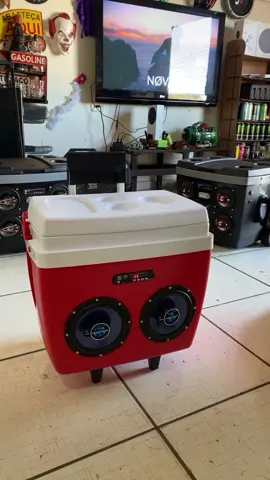 Caixa térmica com som e leds #caixatermicacomsom #viral #brasil🇧🇷 #parana #fy #caixadesom #caixatermica 