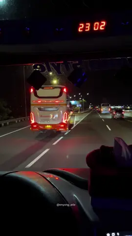 Kabin pbp LEGENDA style #fyp #bus #busmania #fypシ゚viral #duniatransportasi #ayonaikbus #akap #huntingbus #busmaniacommunity #busmaniaindonesia #kabinbus #busmalam #jawapride #pemalang #jetbus #cipali #transjawa #pebepe #