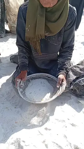 يا رب انقزونا مما تبقا في غزة ..💔