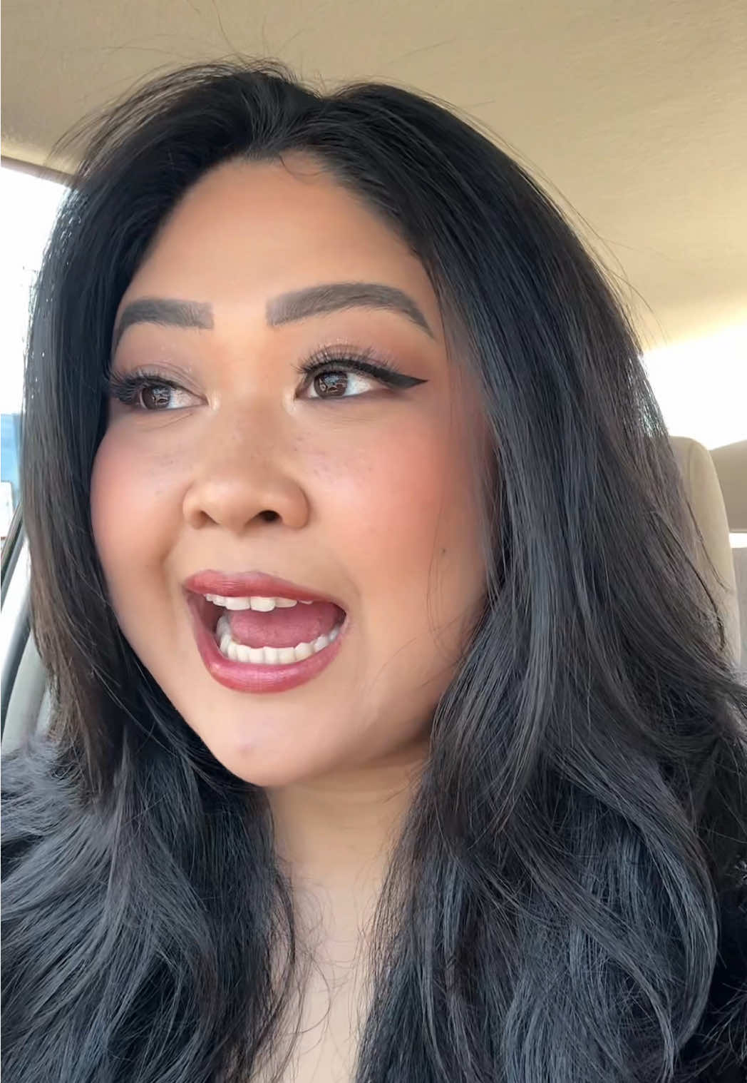 #fauxfreckles fail lol! Helllppp!! #makeupgirly #makeuptutorial @SACHEU Beauty US 