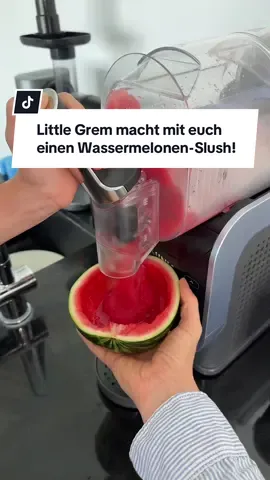 Anzeige | Highlight jedes Sommers zuhause und noch nach eigenem Geschmack?? Den Best-mom-Award bekommt man auch noch dazu - die Kinder LIEBEN Slushi und für uns gibts noch frozen Cocktails on top? Ich weiss nicht wie viele herausragende Argumente ein Produkt haben kann. Auf jeden Fall ist es das Highlight in jeder Küche! Mit dem Code SLUSHISUMMER10 spart ihr 10% auf den Slushi! @Ninja.Deutschland #mom #momtok #momhumor #kinder #kidstiktok #slushy #mama #fyp #myslushiofthesummer #ninjaslushi