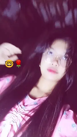 #ဟီးးး🙊🙊🙈🙈  . . . . #လှလဲကြည်မလှလဲကြည်ကွာ😂😂😂 #ပြည်တွင်းဖြစ်ကိုအားပေးပါ🇲🇲🇲🇲 