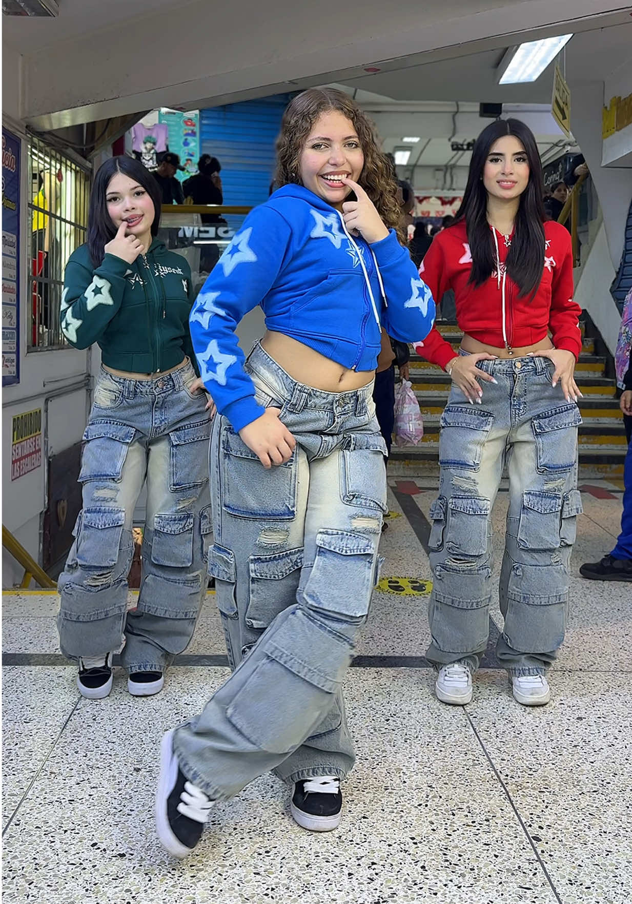 Jeans Extra Multi Cargo, pide el tuyo al: 986 748 163. 📞🔥🛒✨ #fyp #gamarra #xyzbca #enviosatodoelperu #viral  