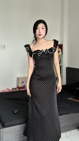 Đầm đẹp dữ luôn á mêêê #tuoihiriviu #damkaylin #dammaxi #damchambi #kaylin 