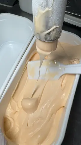 Kavunlu Maraş Dondurması…😎😎 #türkiye #kahramanmaraş #dondurma #icecream #gurmemarask 