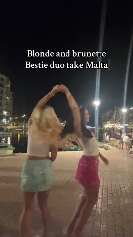 Get a friend that you can match outfits with 🩷🩵