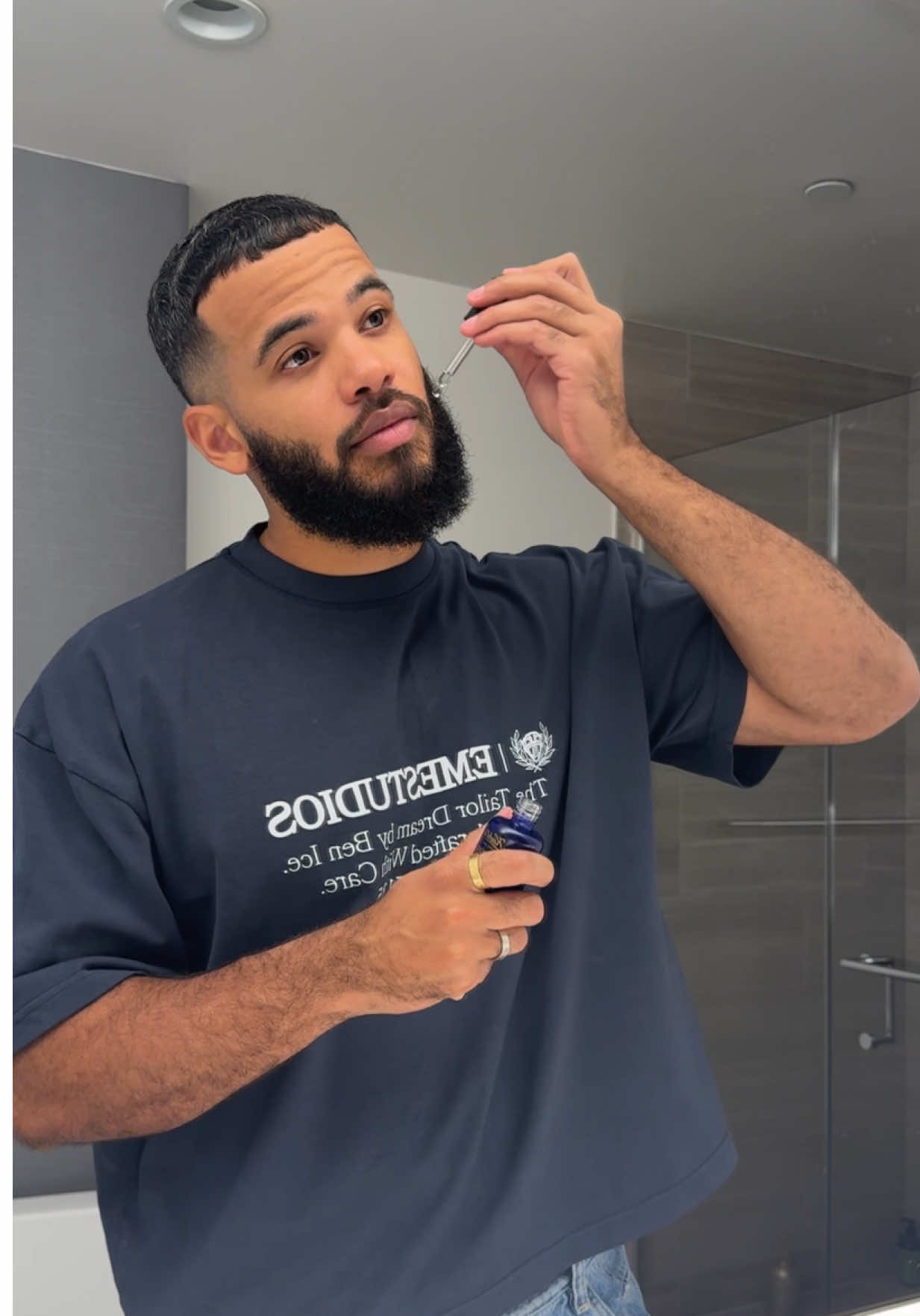 Ok this is my morning skin care routine! Should I do an evening routine? Products stolen from wife!😂😂