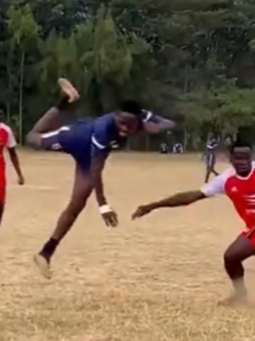 #fypシ #football #grassrootsfootball #soccertiktok #blowthisupforme #footy #footballtiktok #viral #fyp #tackle 