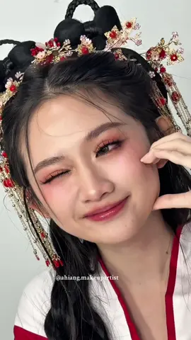 🎀 Makeup by @AhiangMakeupArtist 📞 WA booking & info kelas: 0822-3795-6102 📚 Promo kelas makeup diskon 20% berlaku bulan ini! Belajar langsung, praktek langsung, sampai bisa   #ahiangmakeupartist #makeuppekanbaru #makeupartist #muabengkalis #makeupdoyin #makeuptrend #koreanmakeup 
