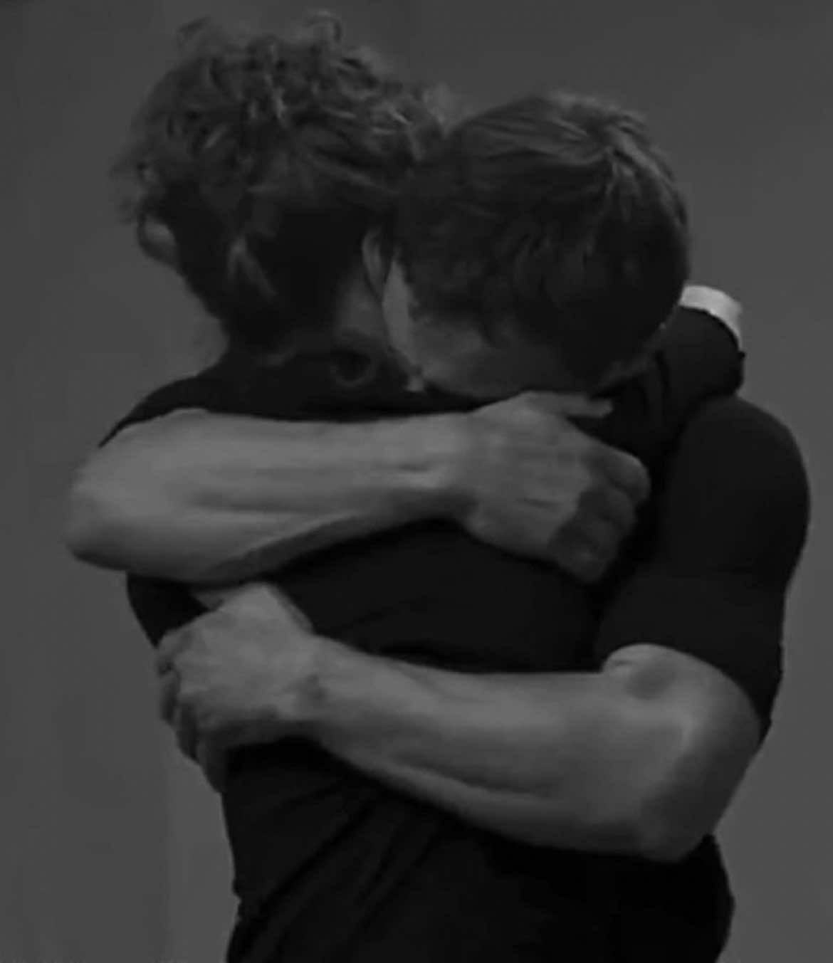 #hug #Love #couple #fyp #viral 