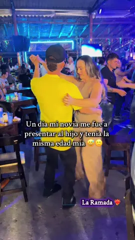 Ay Dios mío 😅#comparte #amor #baile #saltico #saltadito #tecnocumbia🇪🇨 #Cumbia #tutorial 