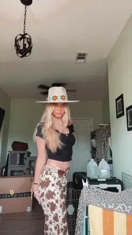 Fit checkkkkk  #fypシ #teamwork #blowthisup #foryoupage #fitcheck #countrygirl #cowgirl #westernfashion #blonde 