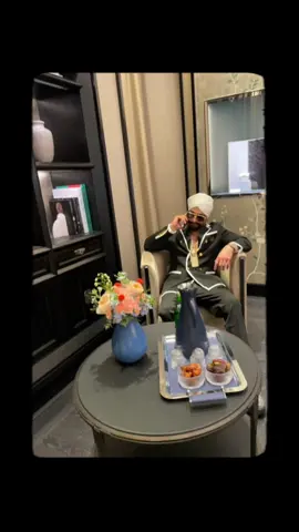 DC Singh's iconic designs have captivated fashion lovers across the USA, UK, and Italy. His scarves are not just accessories; they are symbols of craftsmanship, elegance, and prestige. #india #punjabi #dcsingh #fashion #musica #business #song #loveyou 