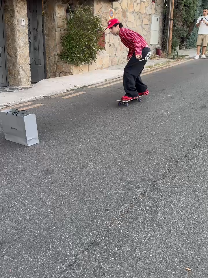 🛹💥😎 @carreproroblox74 #seo #casamadrid #veladadelaño #skate #deportes #españa #carreraaatwitch