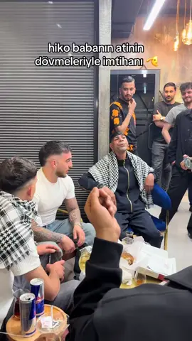 Rapci Olma Hayalimde Yardım Etmek İsteyen Varsa Dm Üzerinden Ulaşabilir Hepiniz Mesajlarına Ve Yorumlarına Cevap Veriyorum...  #hikobaba #kick #ebo #ati #yayın #dövme #kesit 